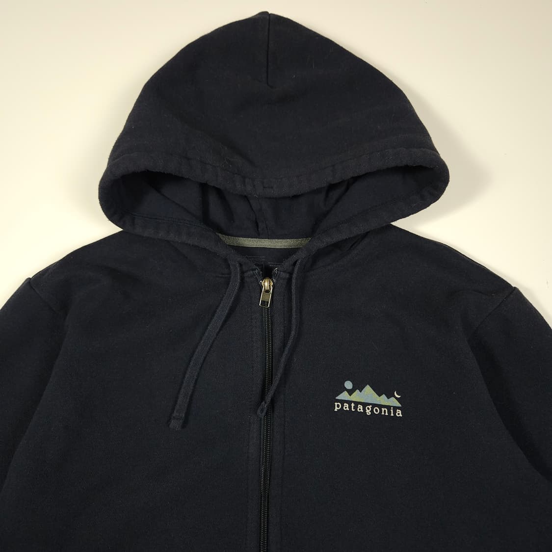 파타고니아 네이비 후드집업  상품이미지2