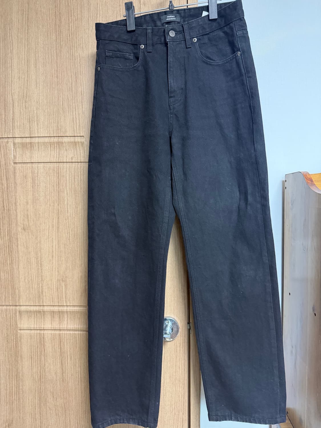 무탠다드 레귤러 데님팬츠 블랙 상품이미지2