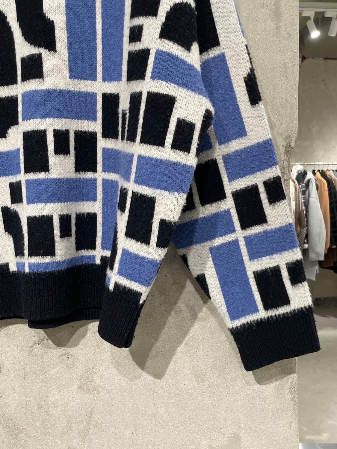 잉크 블루 멀티 QQRL 패턴 크루넥 울 스웨터 상품이미지5
