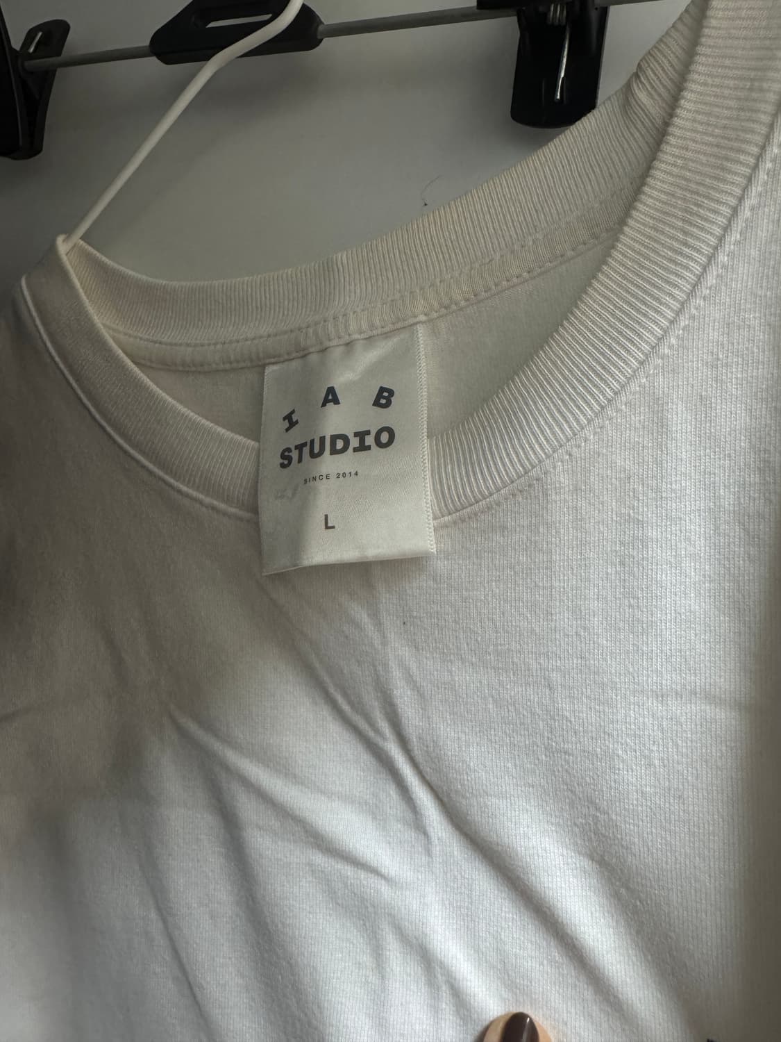 아이앱 스튜디오 티셔츠 화이트 네이비 상품이미지5