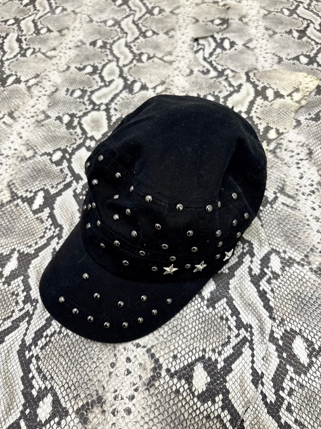 “Vintage” Y2K Star Stud Cap 상품이미지1