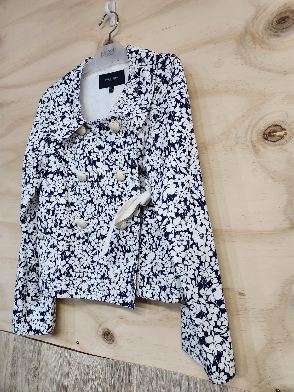 824) 버버리 플라워 프린트 여성 자켓 상품이미지4