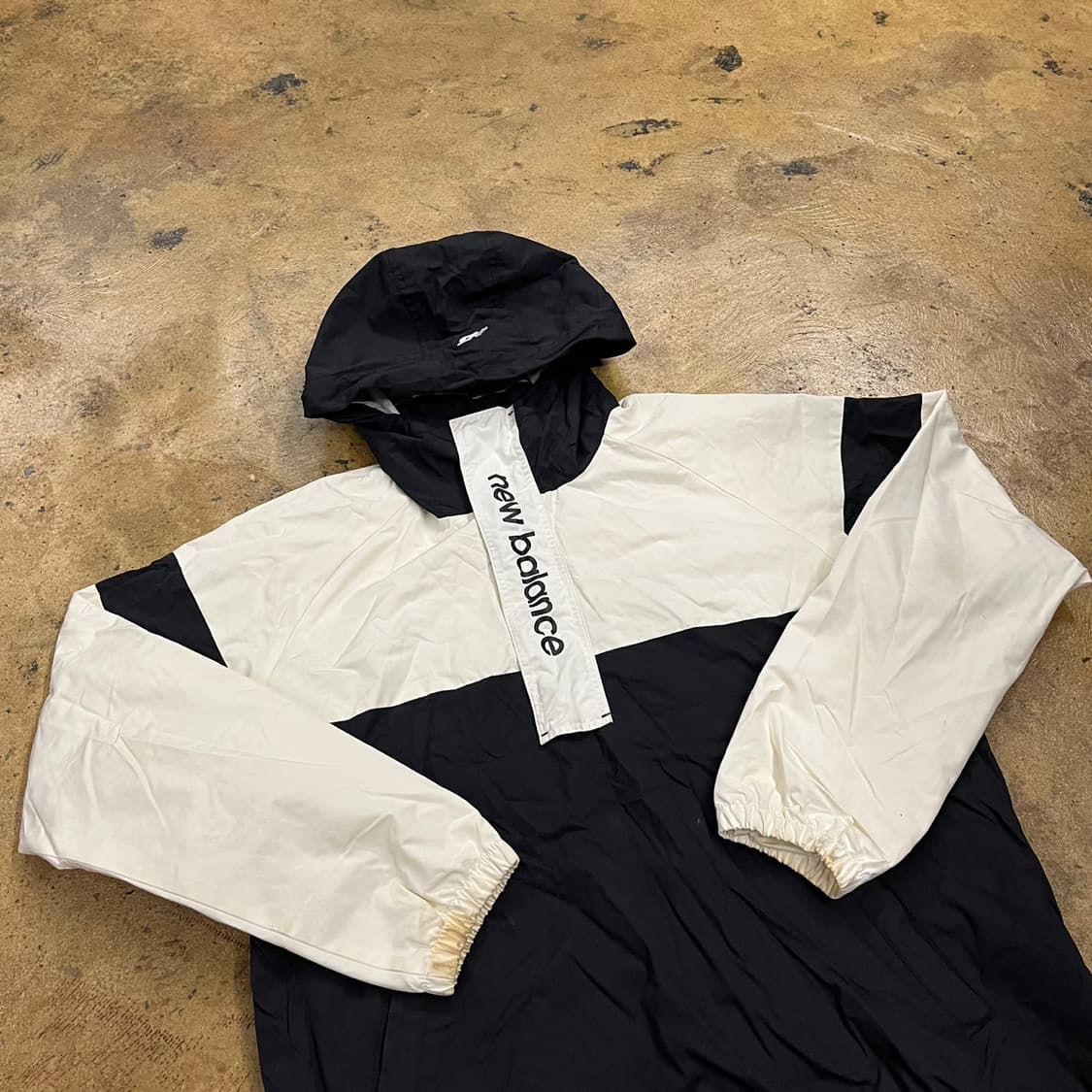 [ 정품/L ] 뉴발란스 아노락 바람막이 자켓 b15 상품이미지1