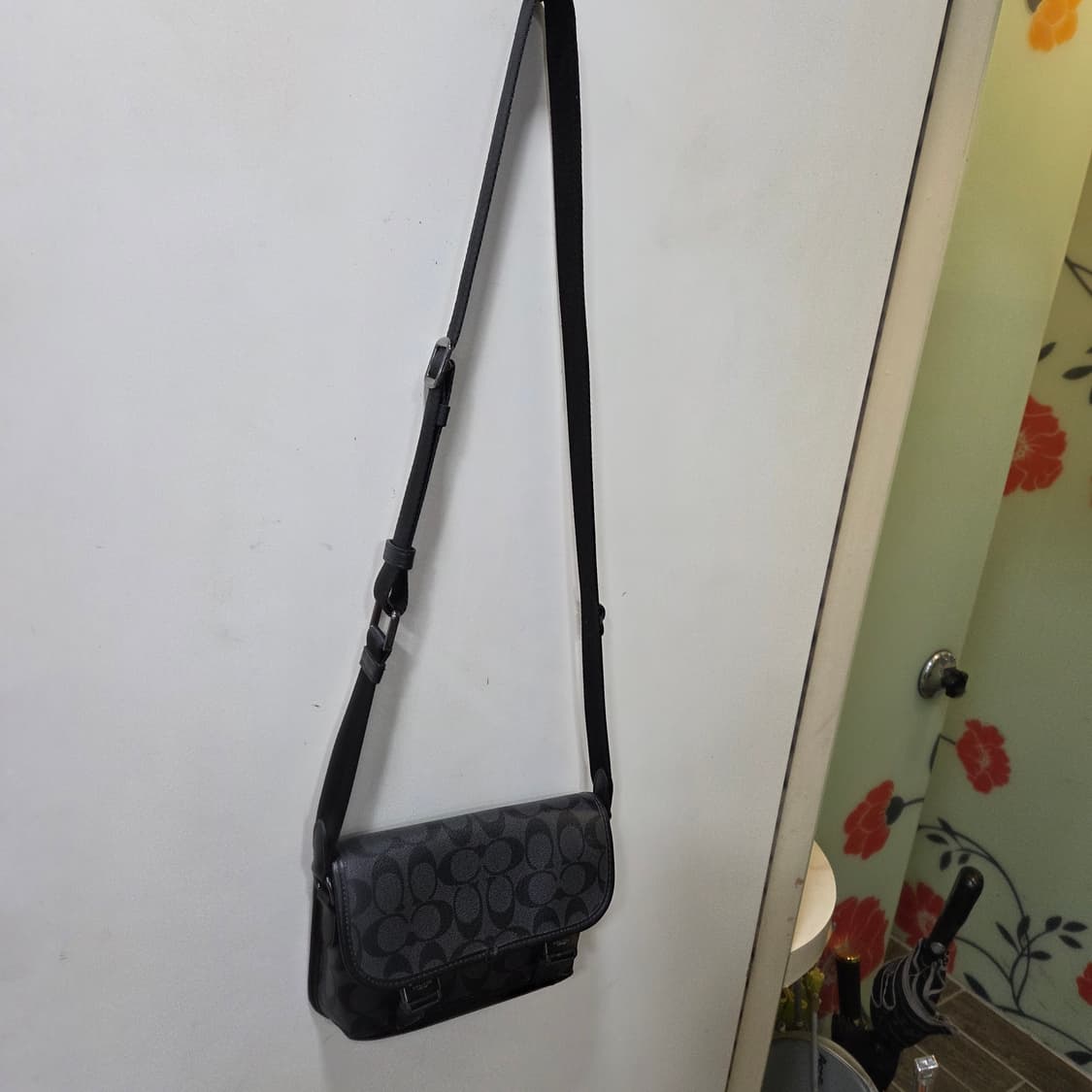 코치 크로스바디 미듐 백 지갑 상품이미지1