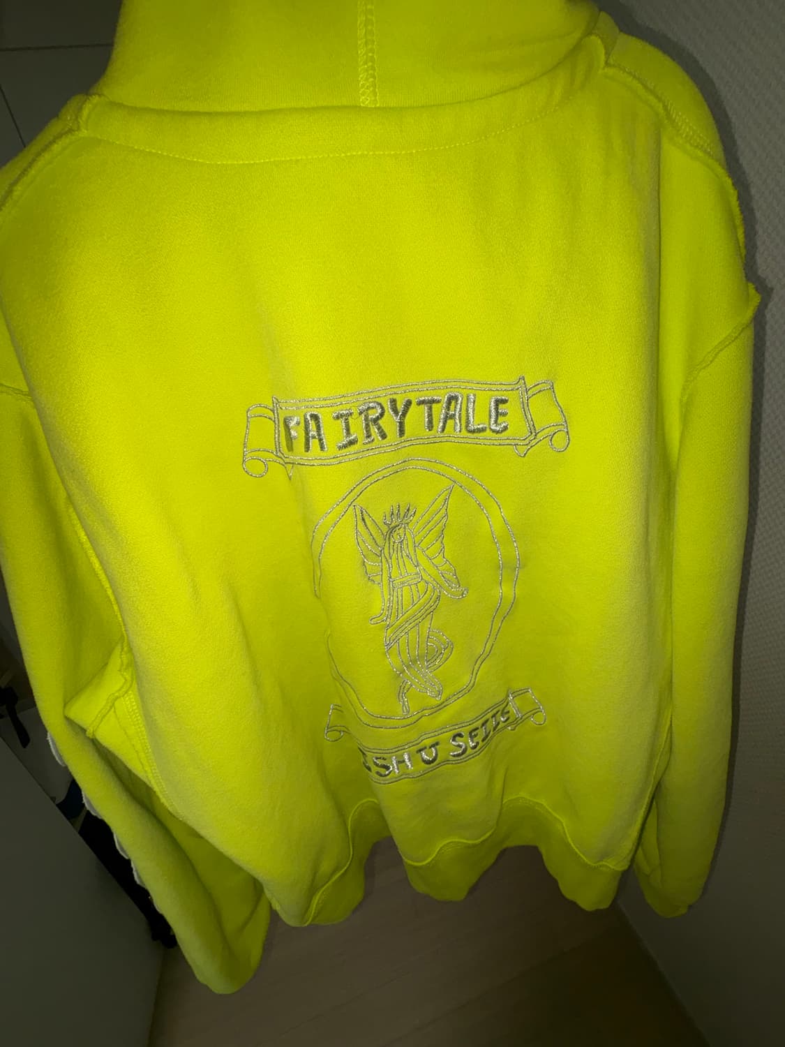 세이에 후드집업 네온그린 형광 상품이미지2