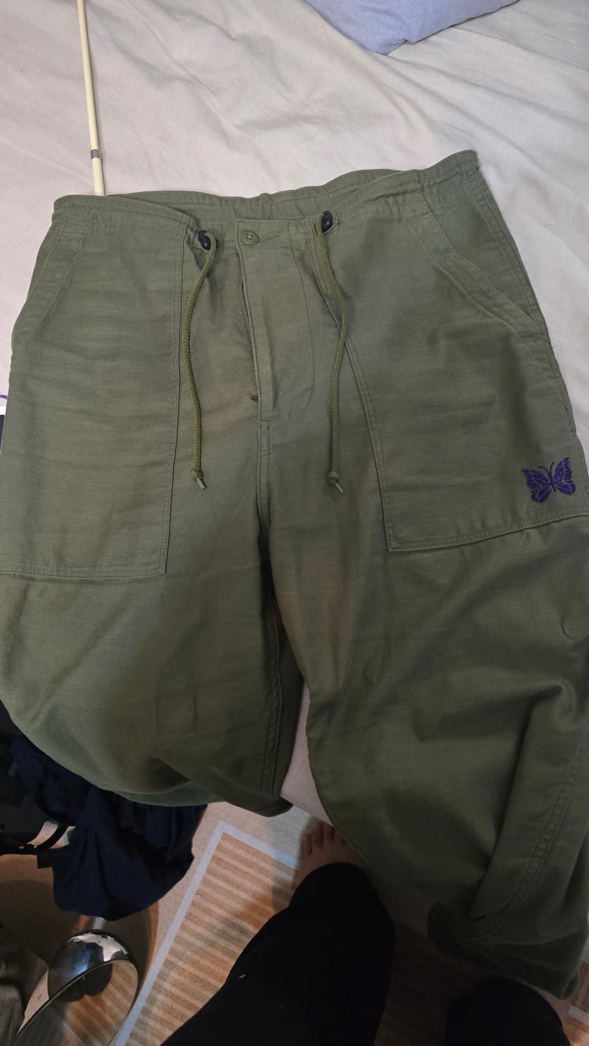 니들스 백사틴 퍼티그 상품이미지1