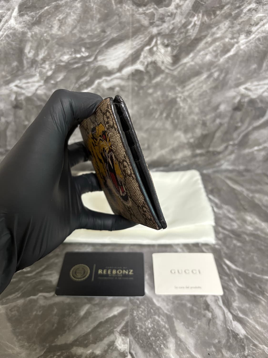 구찌 GG슈프림 타이거 반지갑 상품이미지5