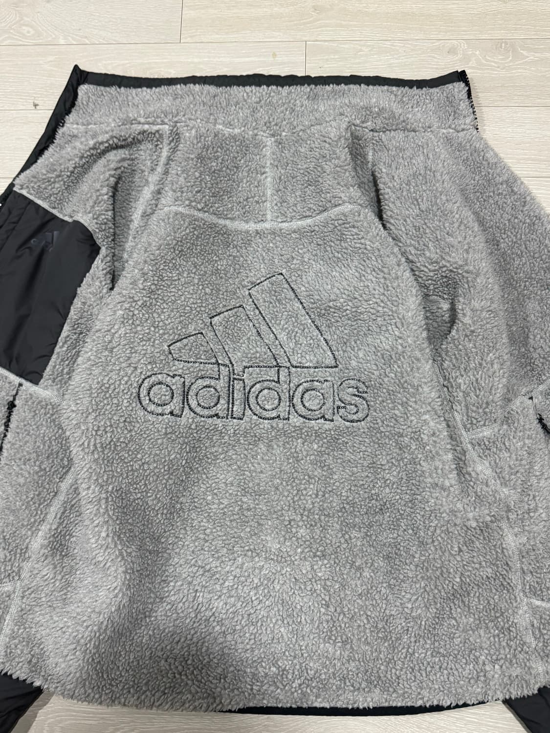 아디다스 리버시블 쉐르파자켓 상품이미지4