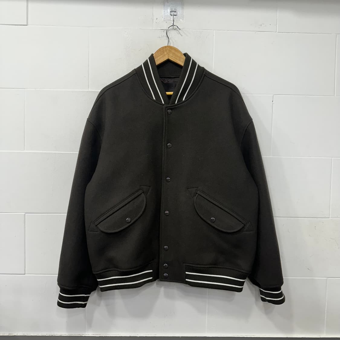 브라운야드 바시티 자켓 상품이미지1