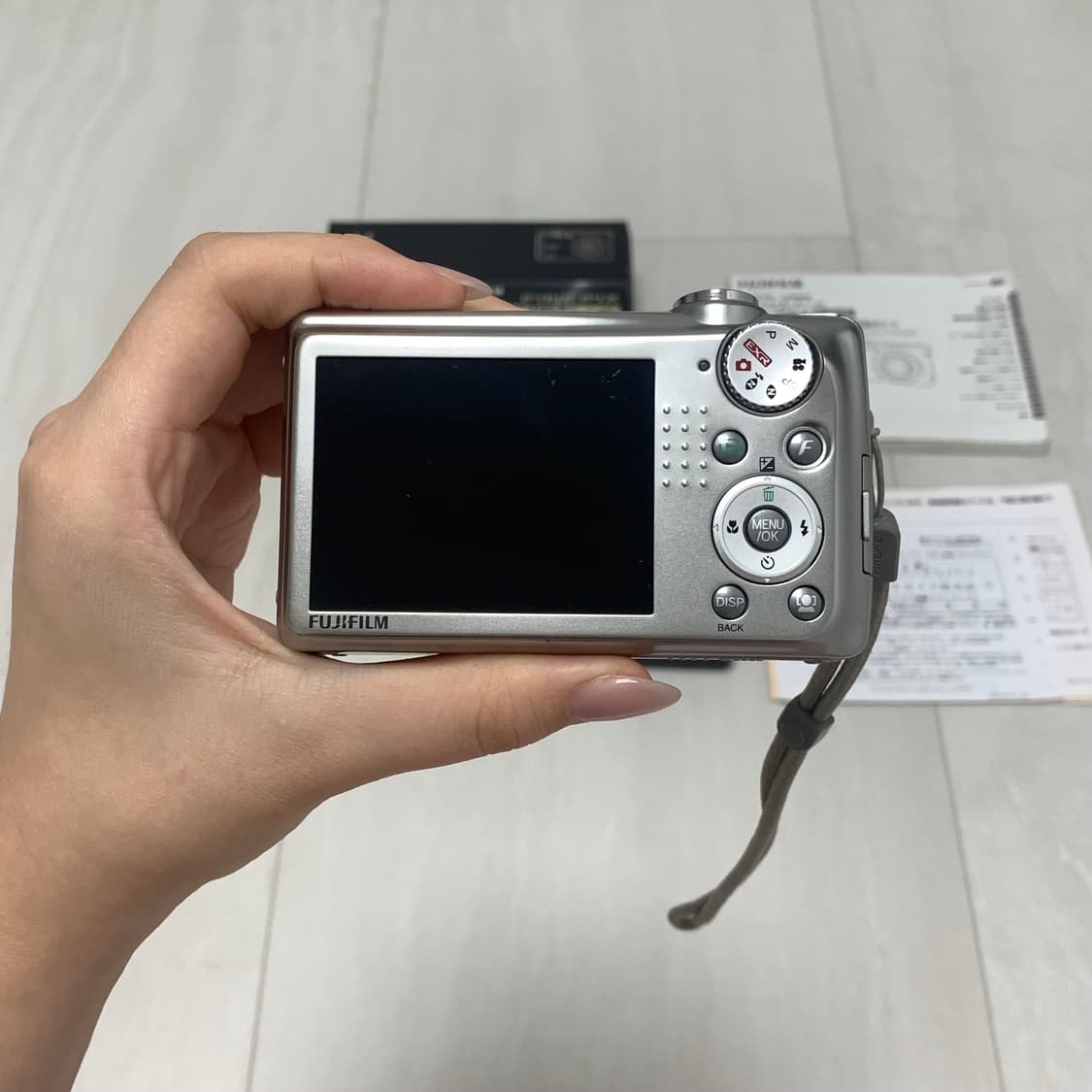 [풀박 민트급] 아일릿 원희 카메라 후지필름 파인픽스 F70exr 초미품 상품이미지4