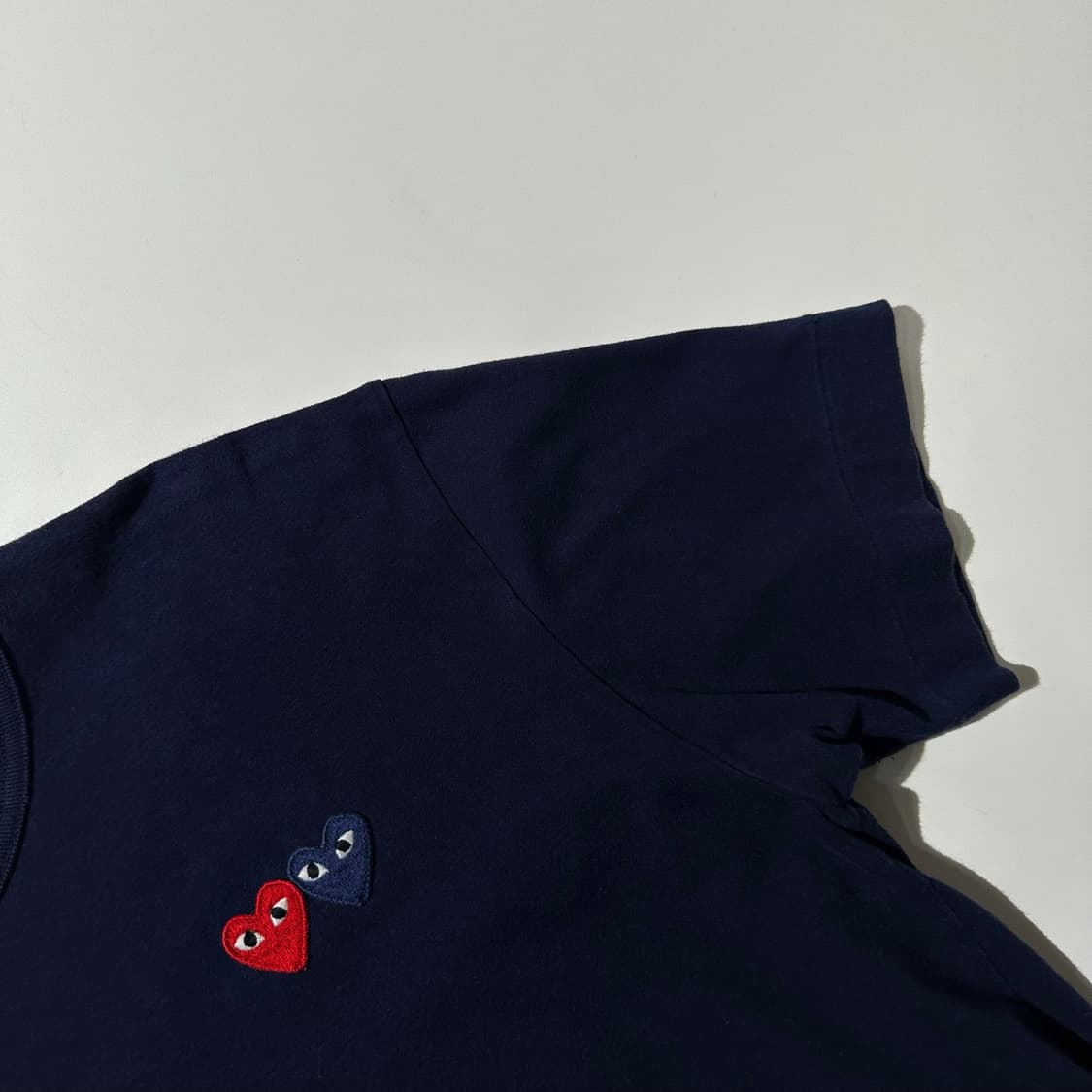 꼼데가르송 플레이 더블 하트 와펜 반팔 티셔츠 상품이미지4