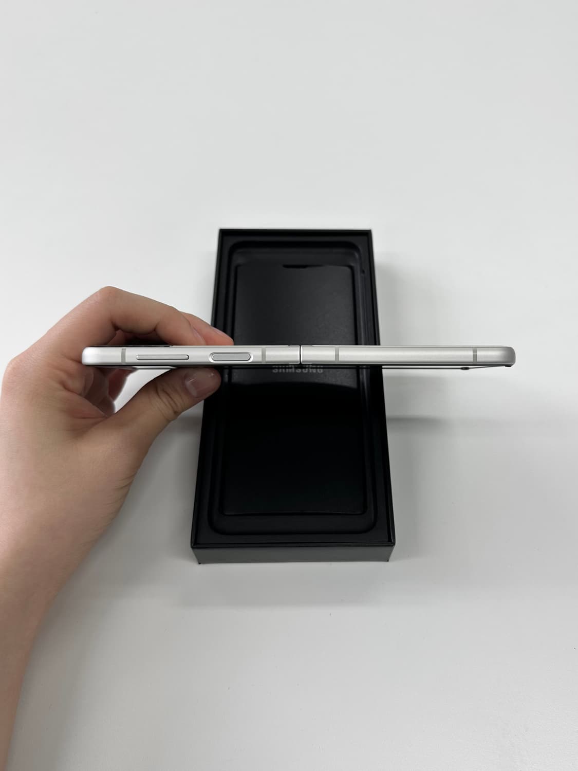 Z플립3 크림 256GB 상품이미지5