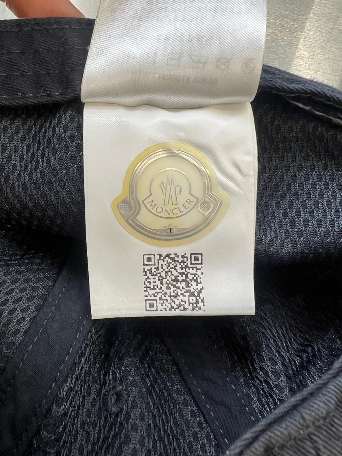 몽클레어 썬페이드 와펜 다크 네이비 볼캡 상품이미지10