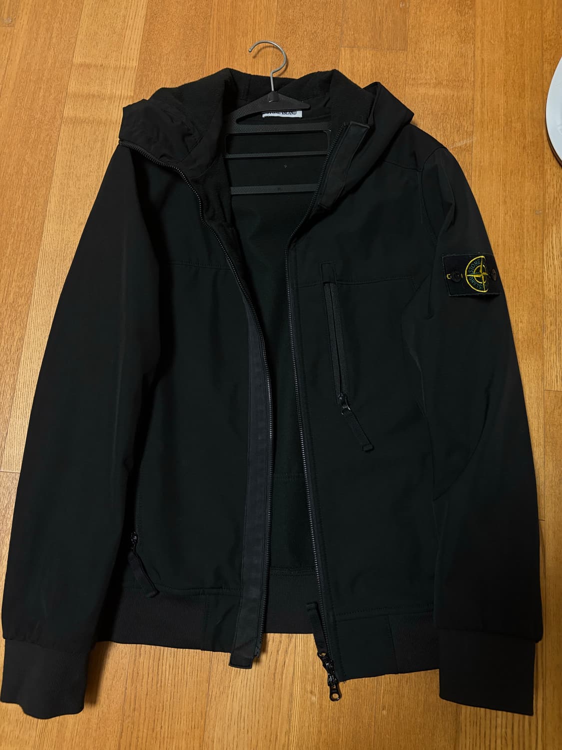 스톤아일랜드 소프트쉘 자켓 상품이미지1