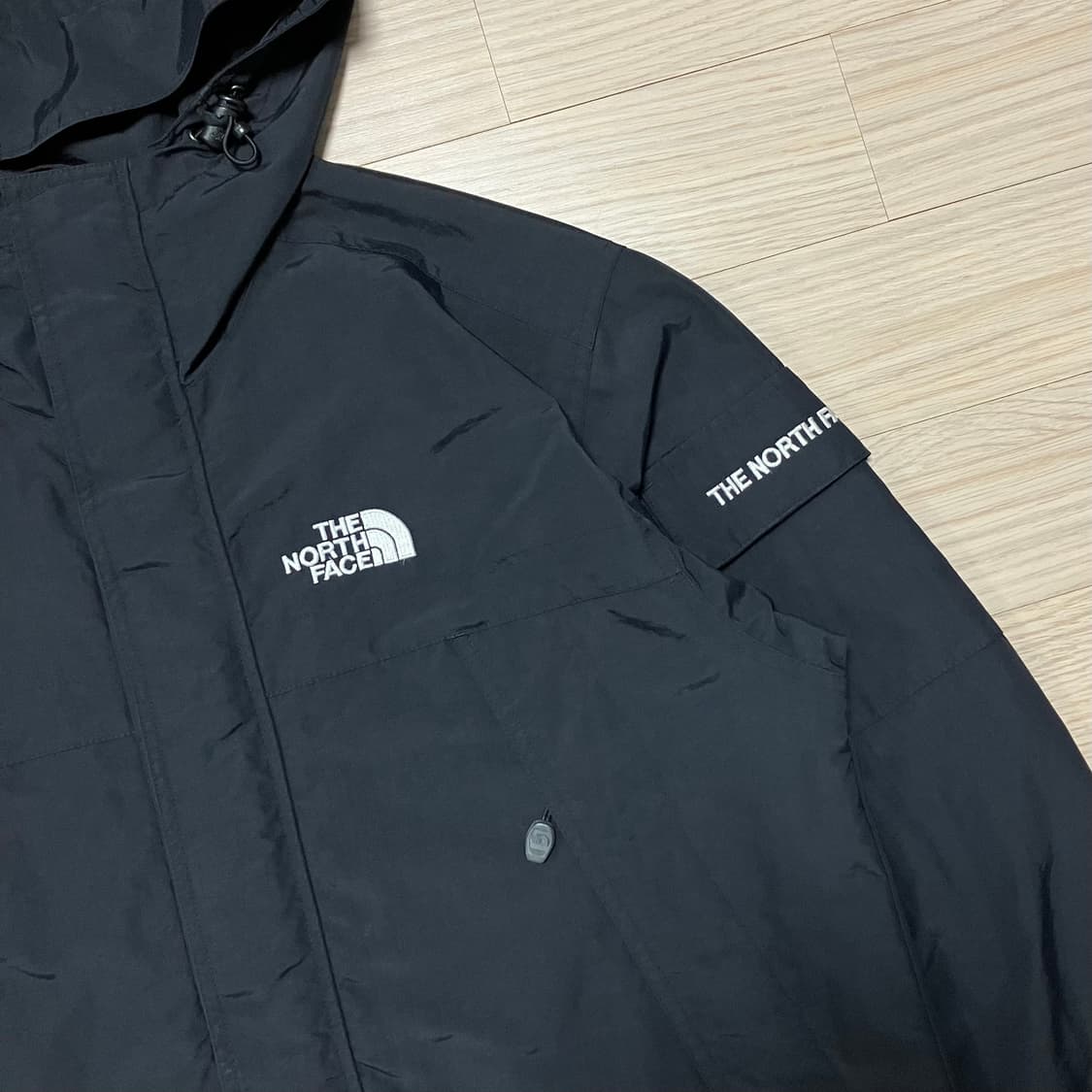 [TheNorthFace] 노스페이스 사이드 포켓 투웨이 후드 바람막이 상품이미지3