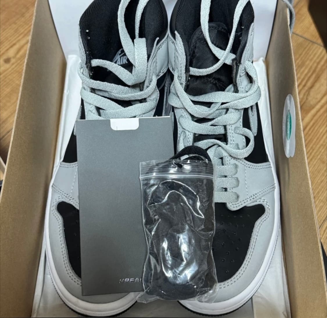 조던1 레트로 하이 OG 쉐도우 2.0 240 상품이미지2