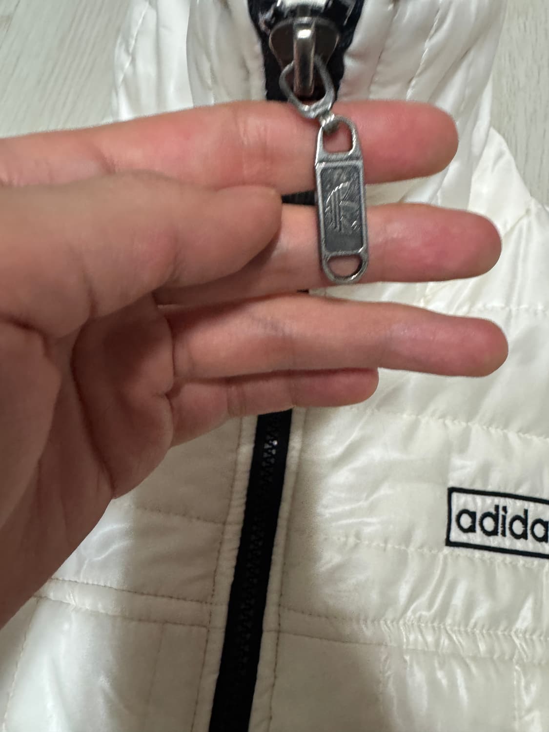 아디다스 올드스쿨 경량패딩 여성 S~M 상품이미지4