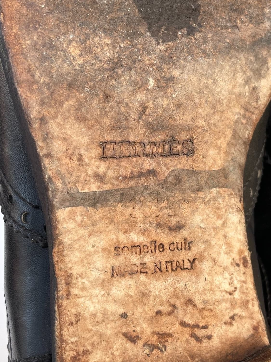 Hermes leather wing tip chelsea boots  상품이미지5