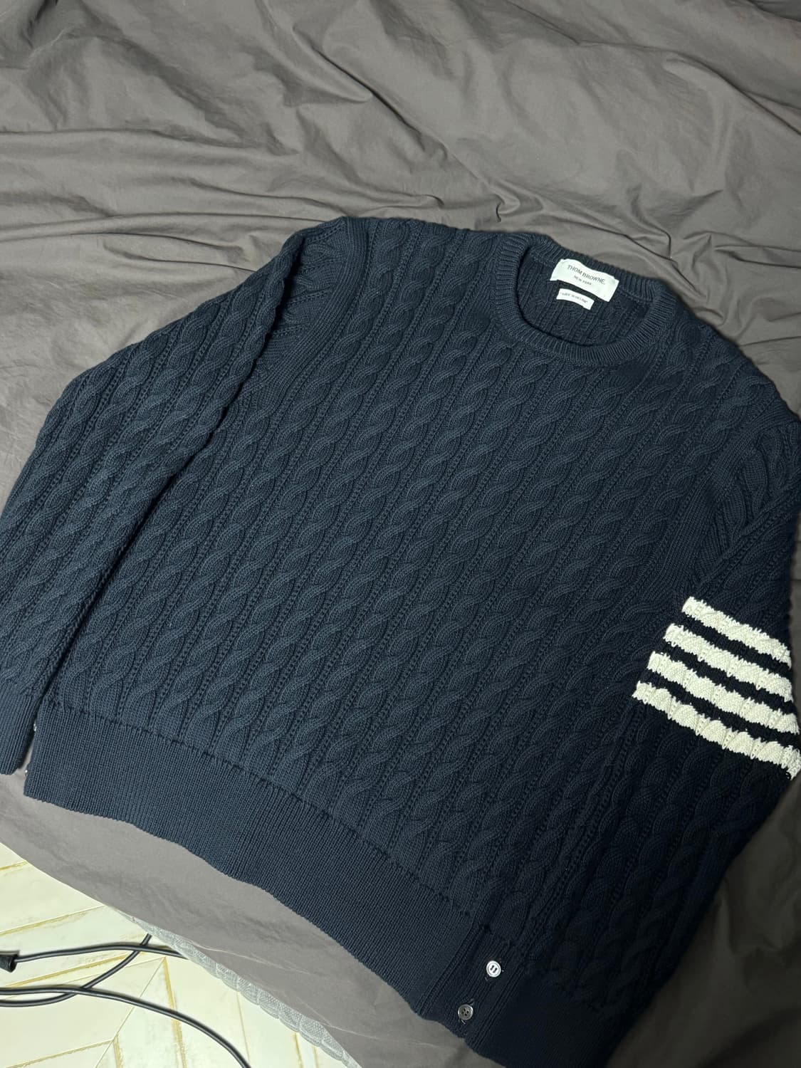 톰브라운 사선 케이블 풀오버 니트 5 size 상품이미지1