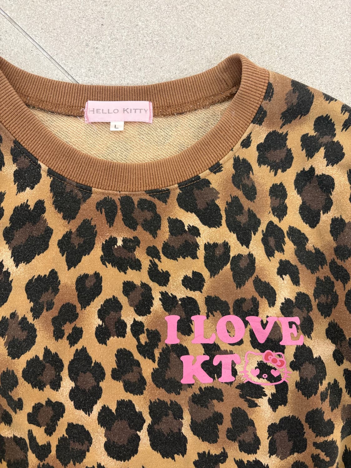 레오파드 키티 맨투맨 상품이미지3