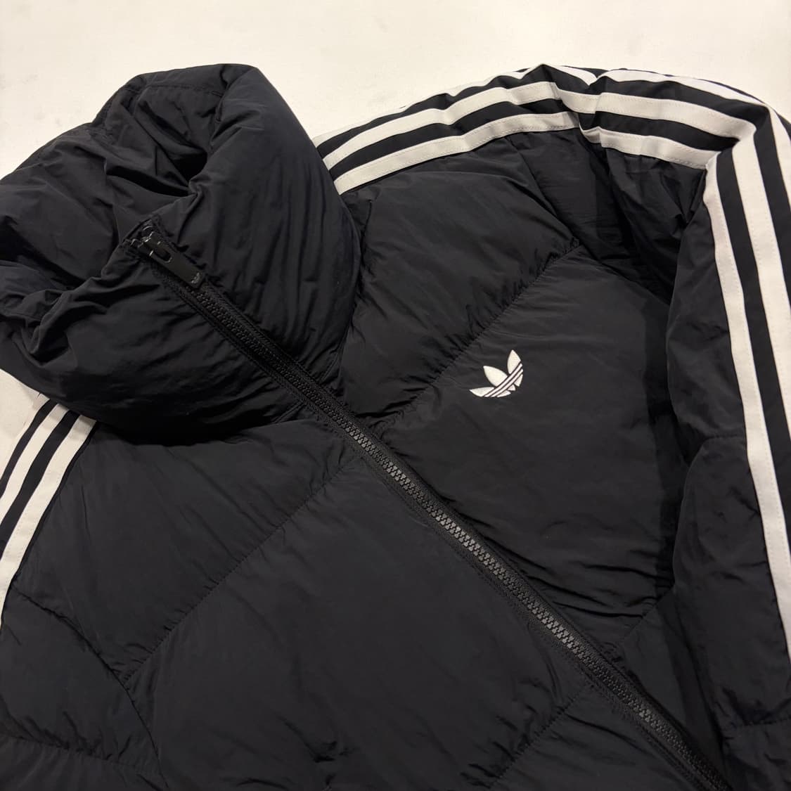[M] 아디다스 아디컬러 크롭 3선 패딩 블랙 새상품 C810 상품이미지3