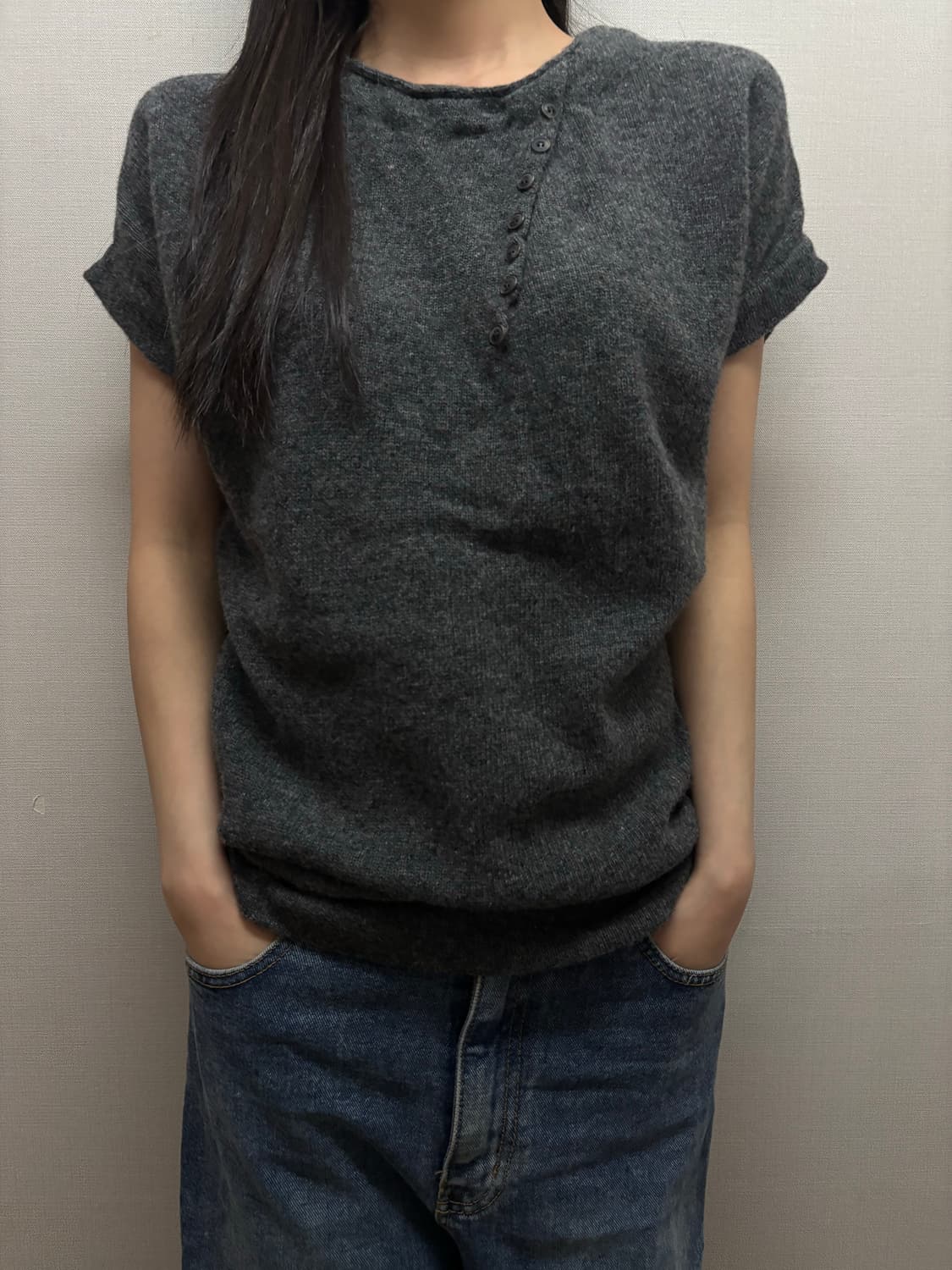 빈티지 그레이 버튼 니트 상품이미지4