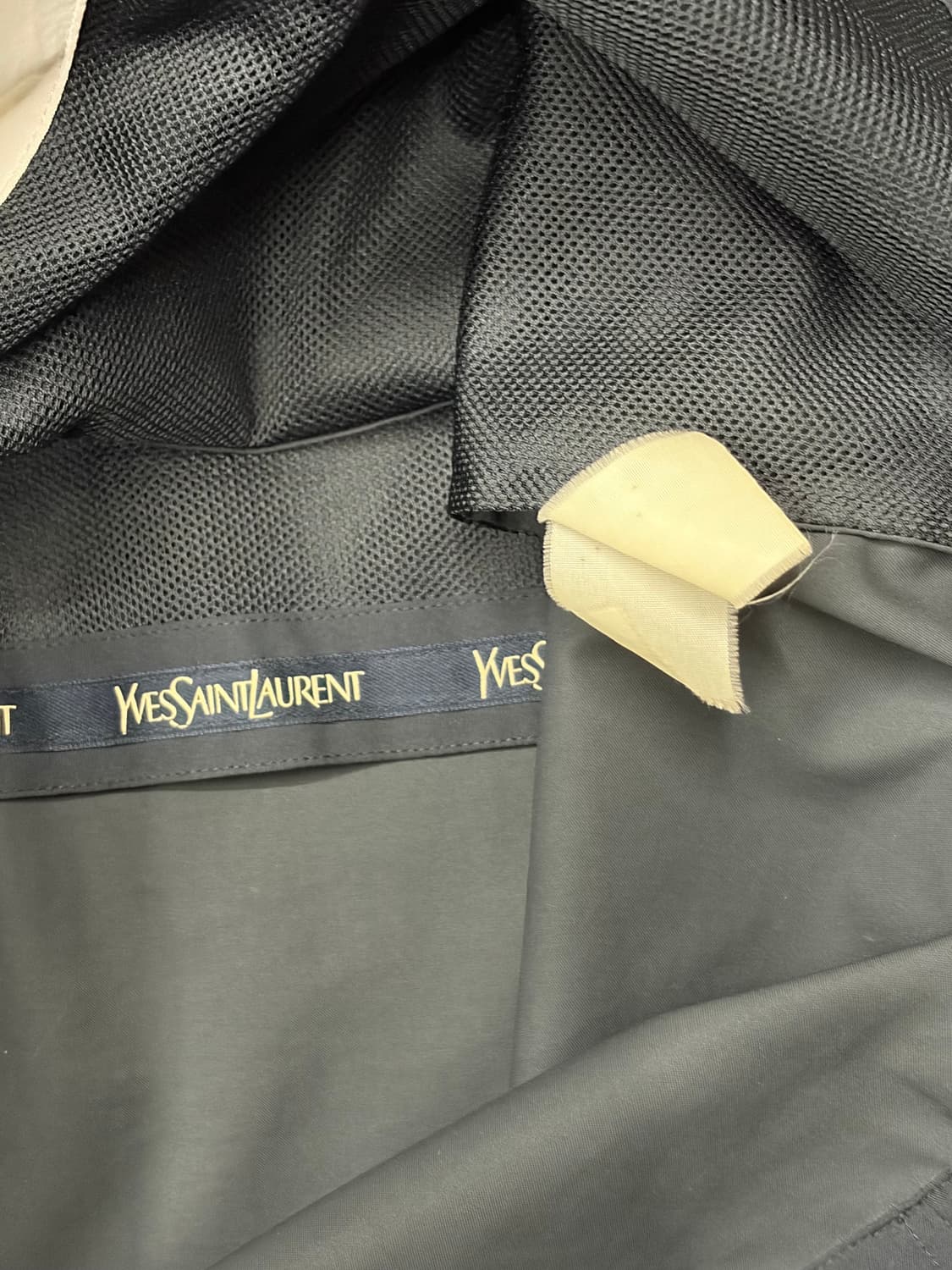 YSL 입생로랑 블랙 바람막이 자켓 상품이미지8