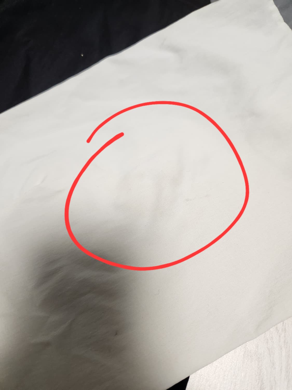 아디다스 바람막이 사이즈M

전체적인 사용감 살짝 있고 왼쪽팔꿈치 부분  상품이미지4