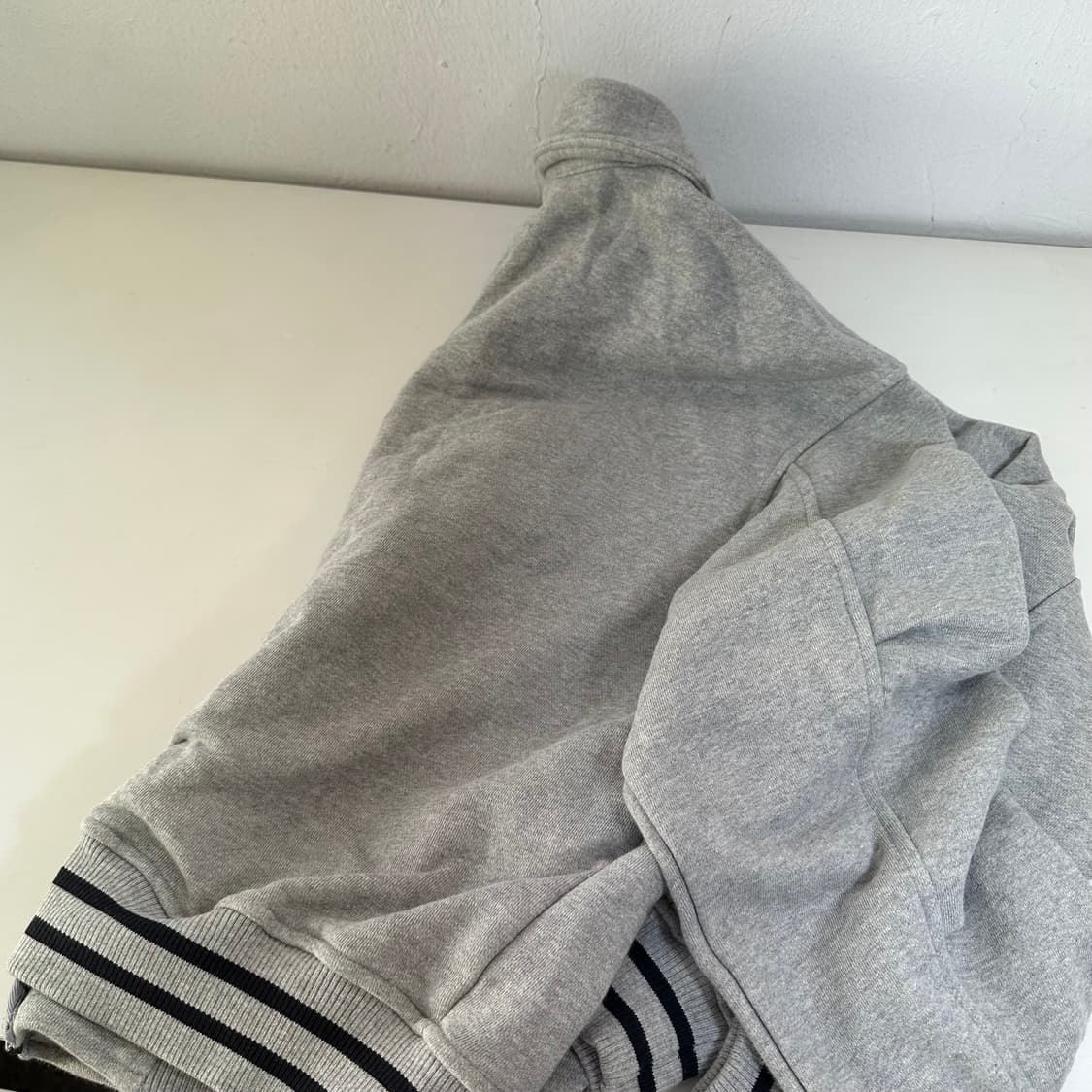 L MMLG 앰앰엘지 그레이 스웻코튼 크롭 카라넥집업 상품이미지4