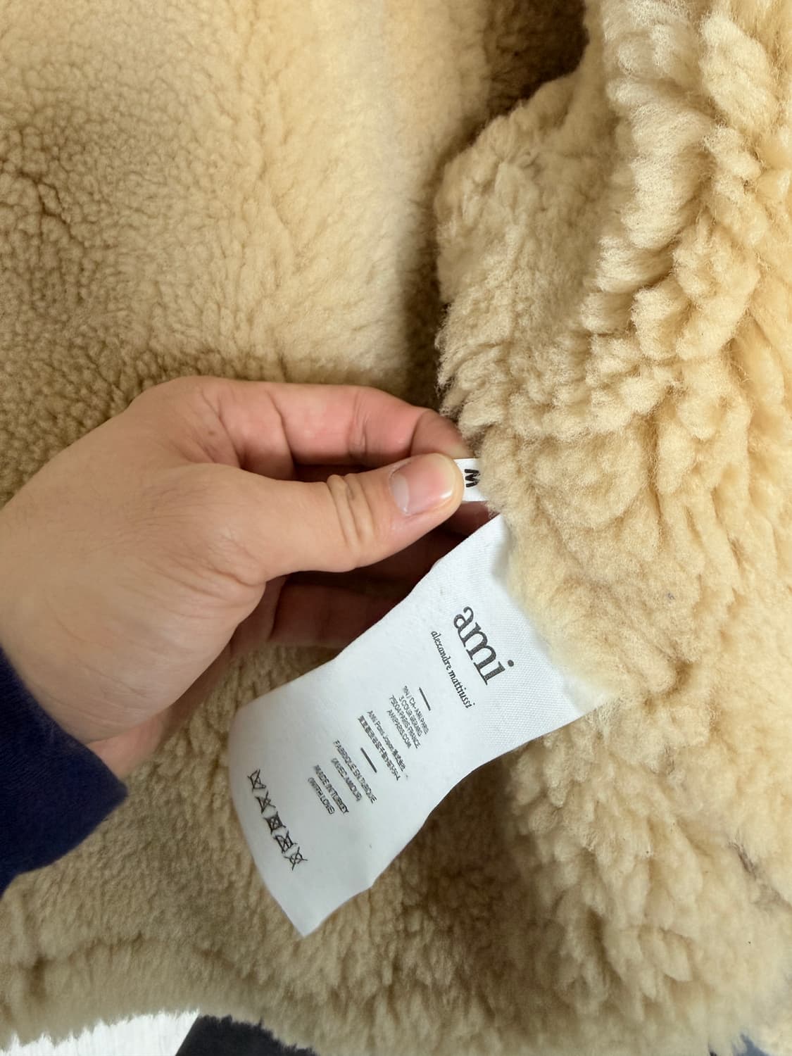 Ami 아미 무스탕 상품이미지4