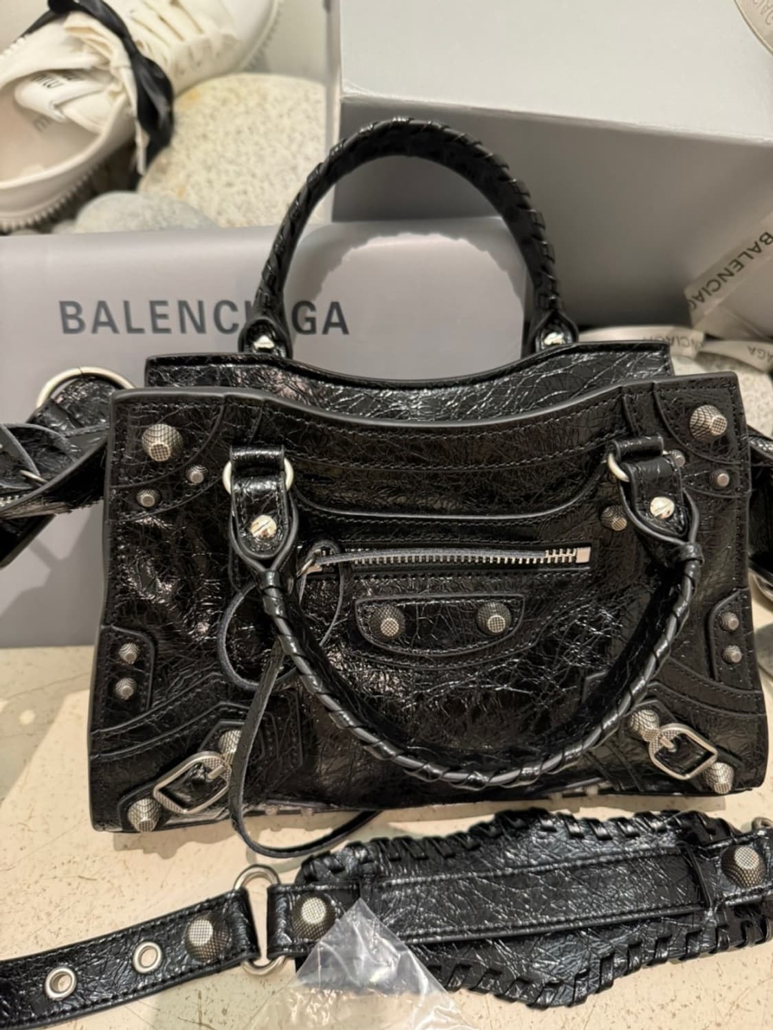 발렌시아가 르시티 카골백 상품이미지1