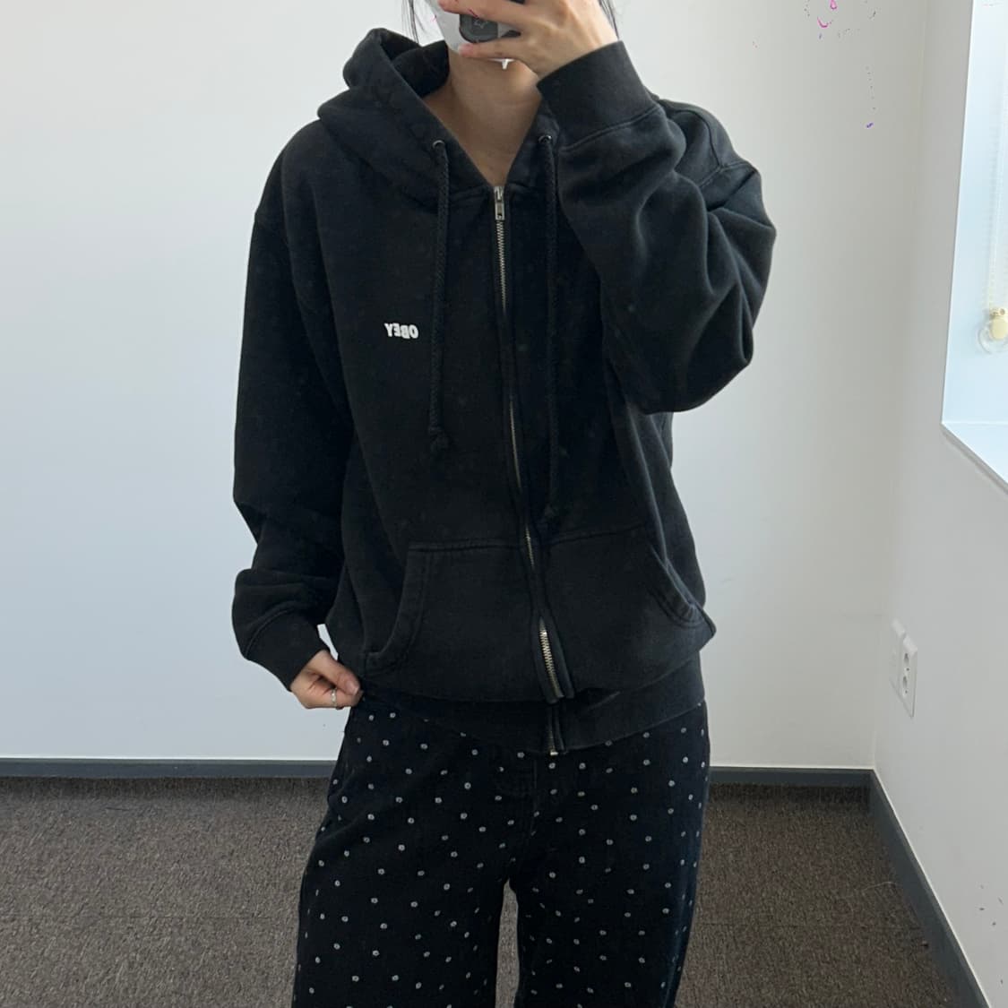 Obey 오베이 백 로고 블랙 후드집업 상품이미지1