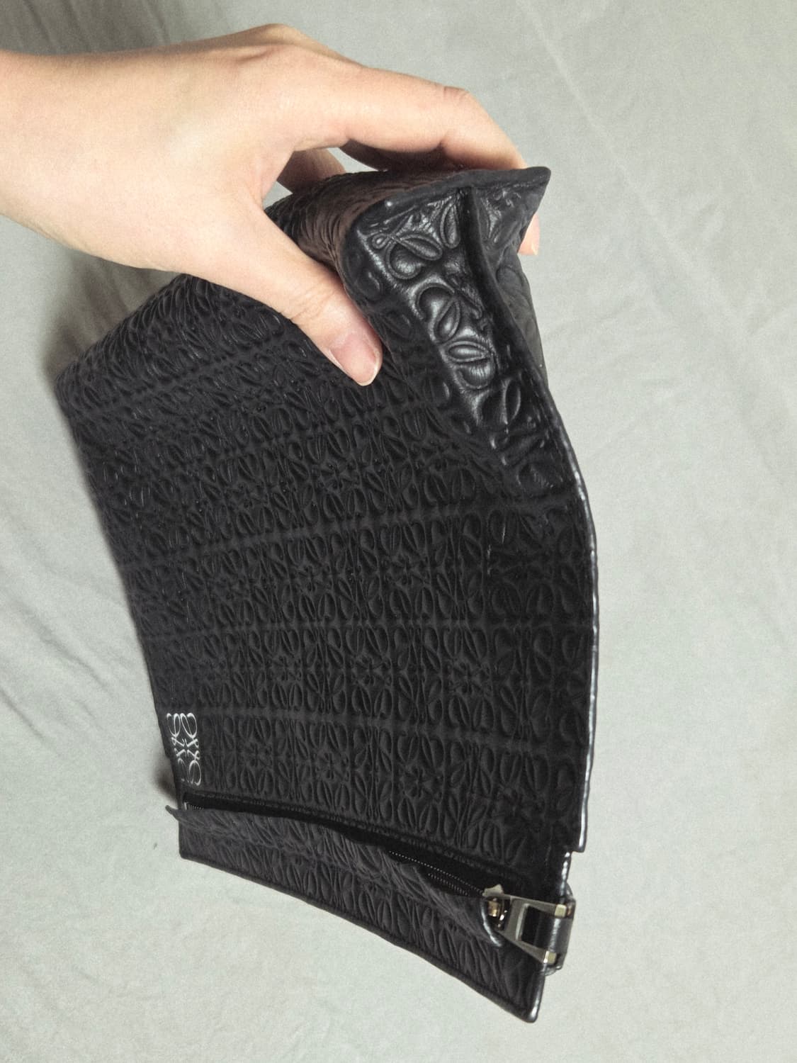 로에베 클러치 티파우치 상품이미지6