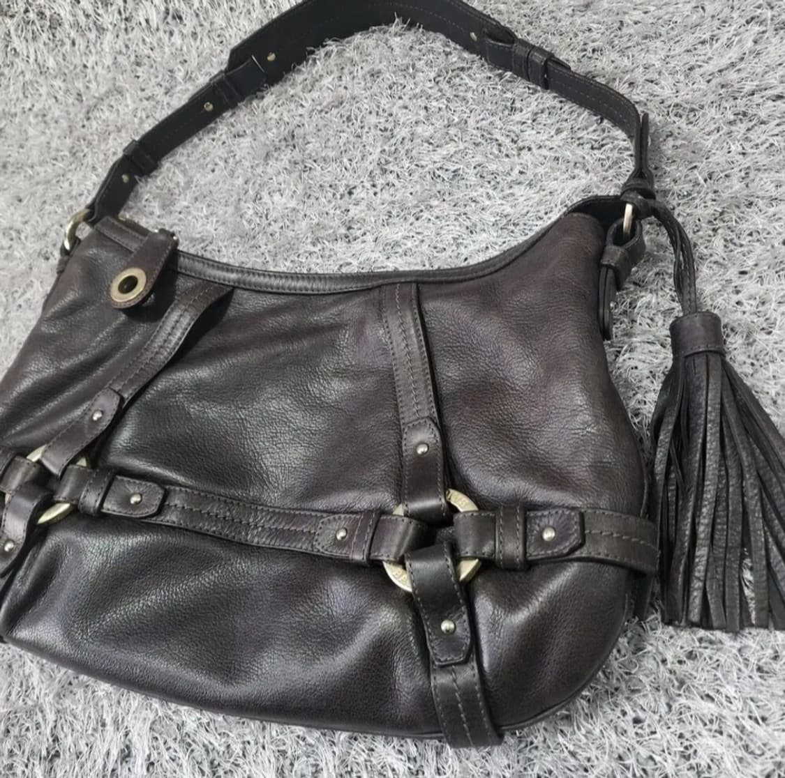 발리 레더 숄더백 상품이미지2