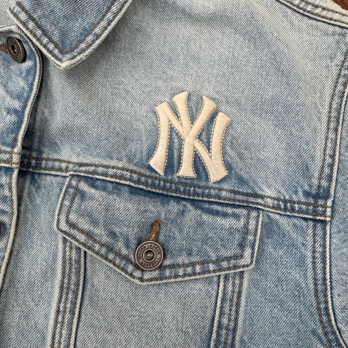 여성용 XS(100) MLB 양키스 빅로고 데님 자켓 상품이미지4