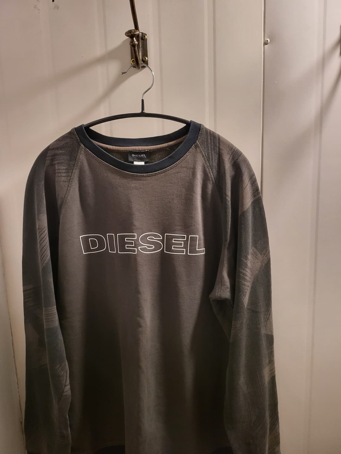 [L]디젤 로고 맨투맨 상품이미지2