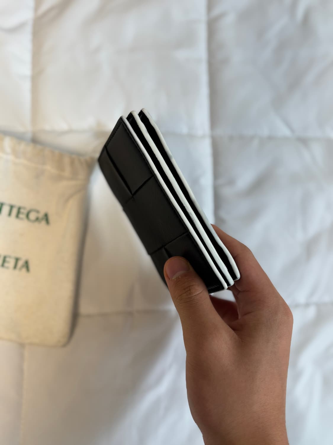 보테가베네타 카세트 카드지갑 한정판 상품이미지2