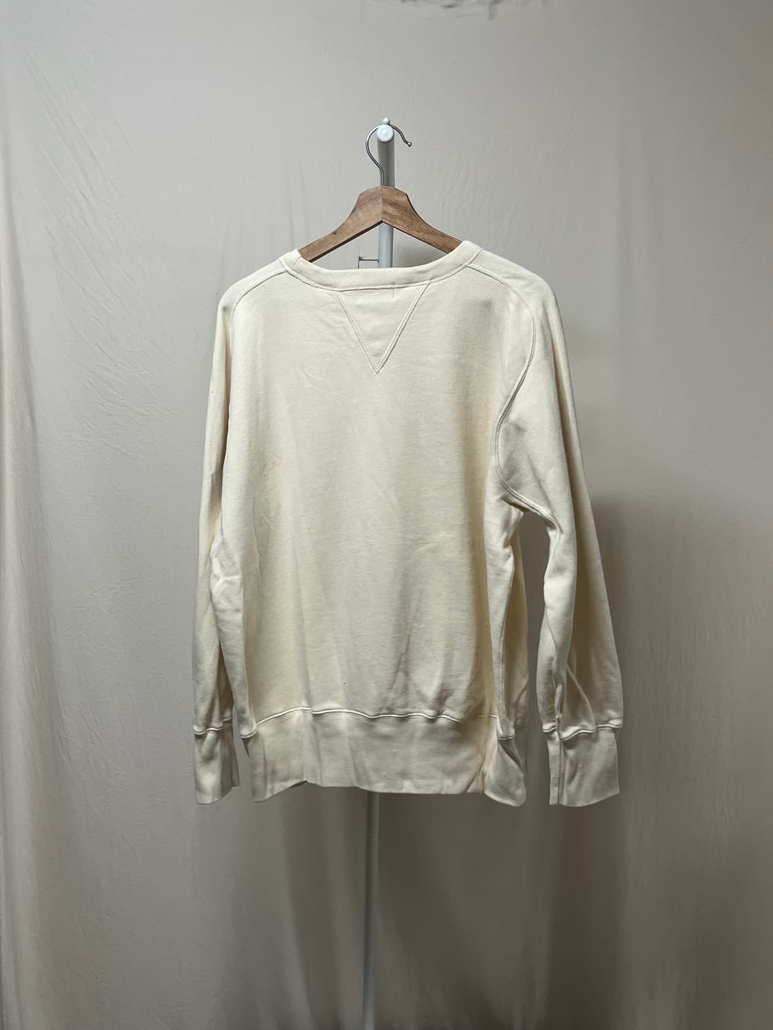 Lvc bay meadow sweatshirt 상품이미지3