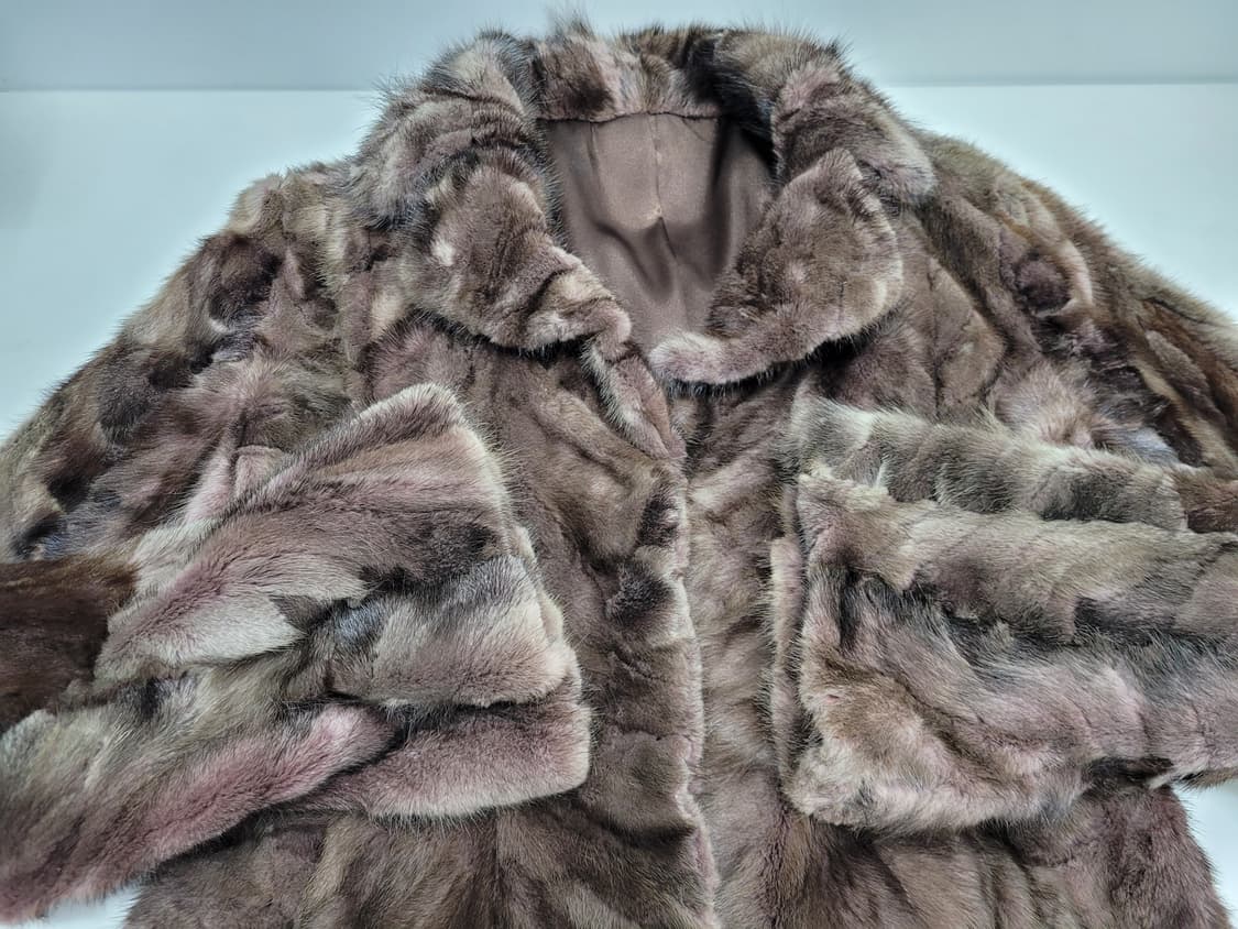 천연 밍크 크롭 자켓 / 여 66
 상품이미지3