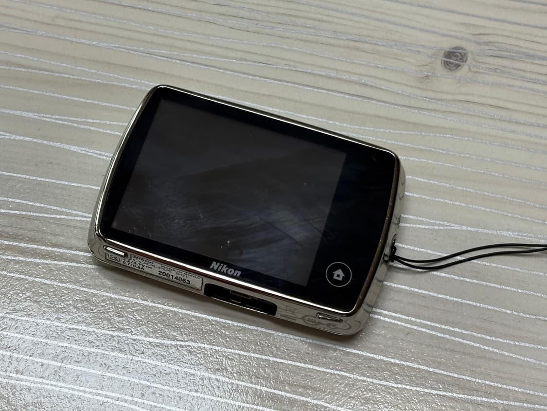 니콘 쿨픽스 s01 (제니 지젤 디카) 팝니다. 상품이미지3