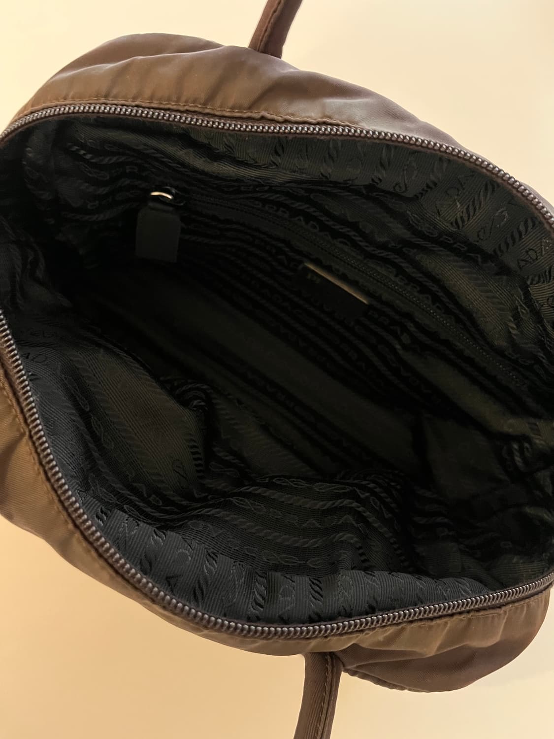 Prada 프라다 테수토 나일론 패딩 토트백  상품이미지7