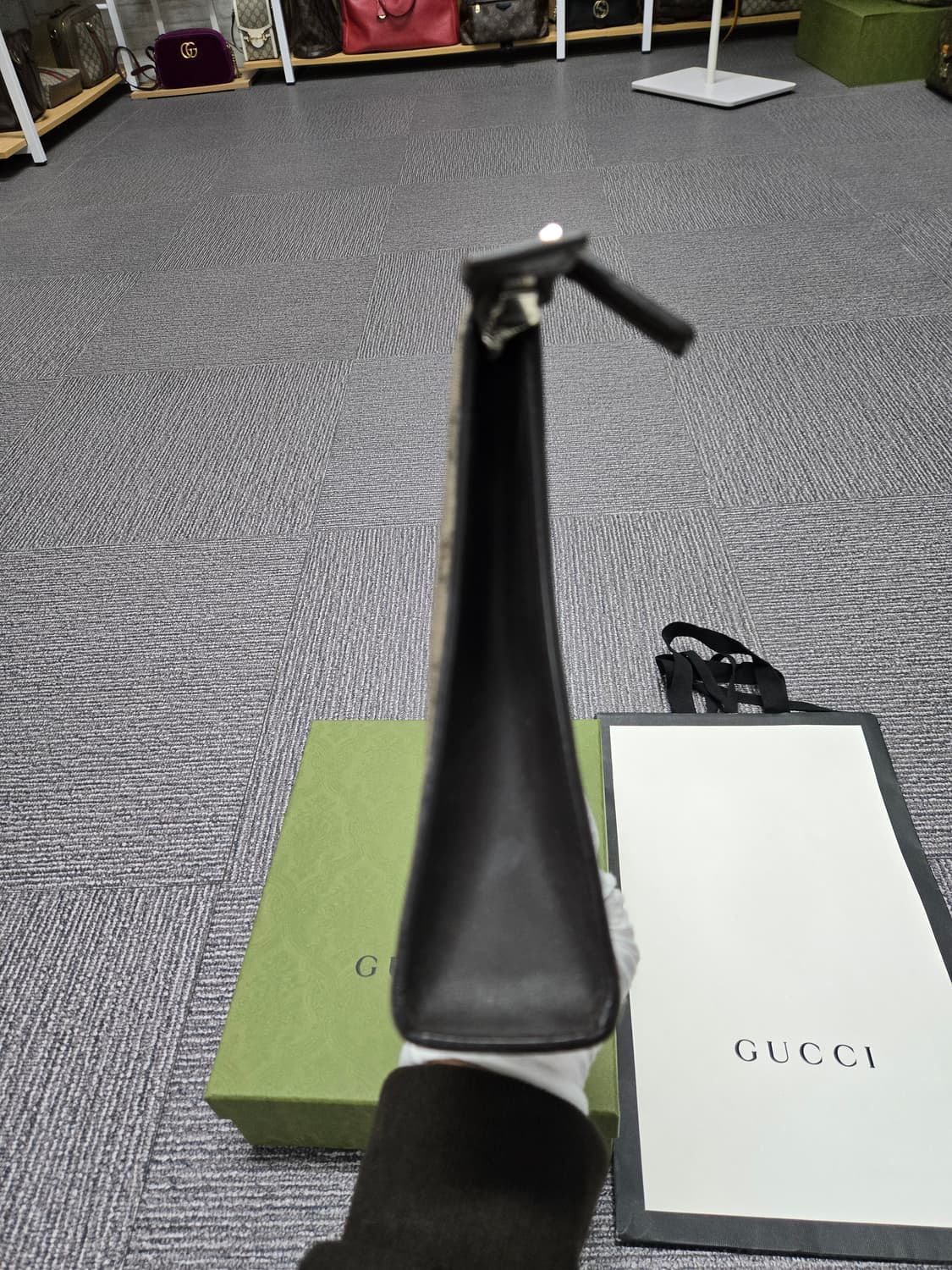 [특가][정품] 구찌 시그니처 웹삼선 클러치백 상품이미지4