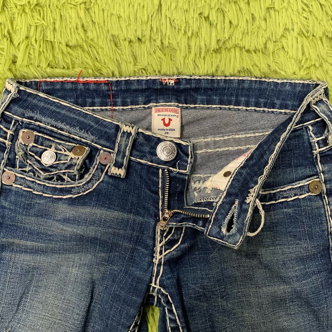 [표기 26] 트루릴리젼 JOEY SUPER T 로우 부츠컷 데님팬츠 상품이미지4