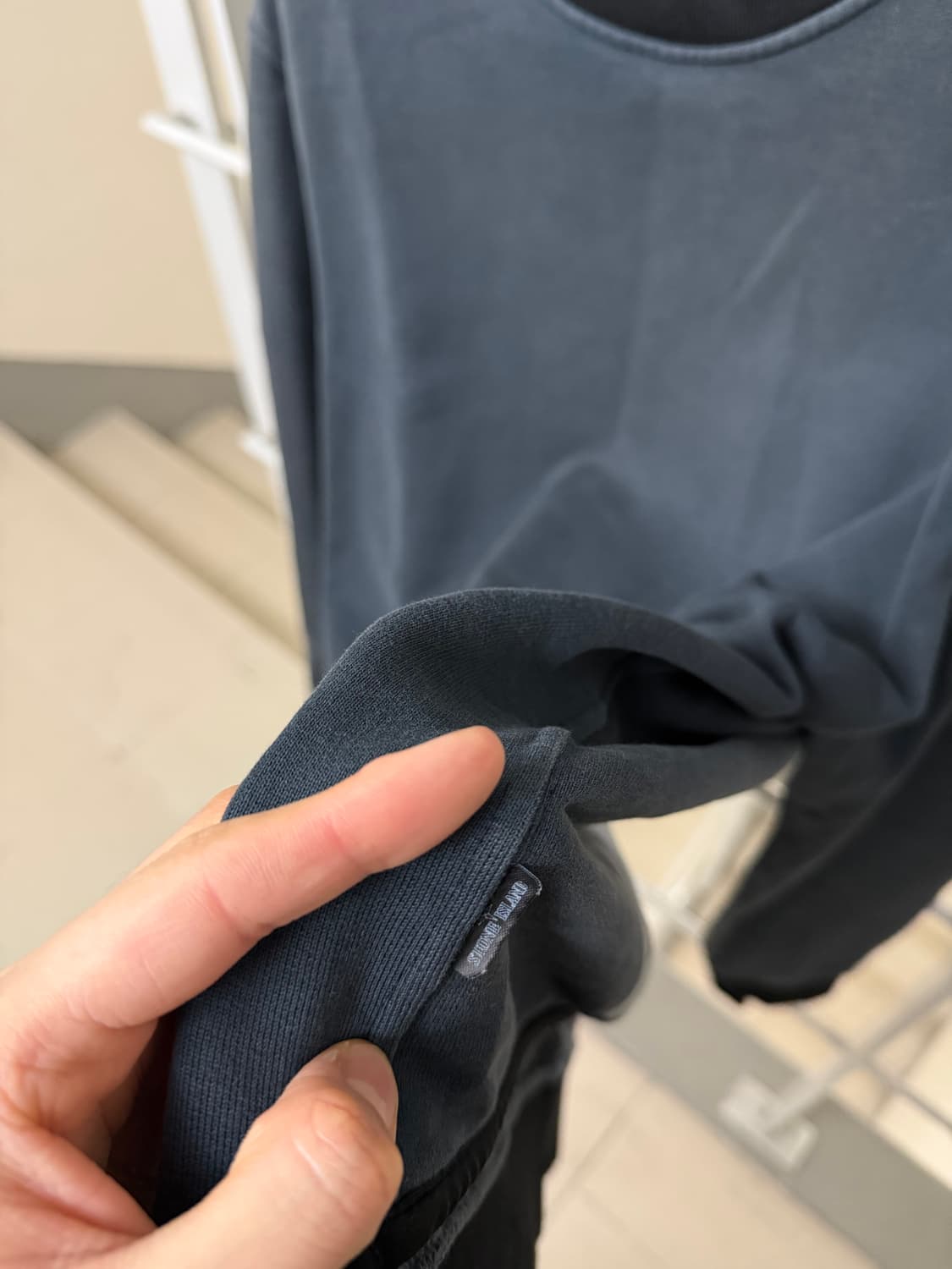 스톤아일랜드 쉐도우 프로젝트 [백화점 구매 정품] 맨투맨 로고 스웻셔츠  상품이미지3