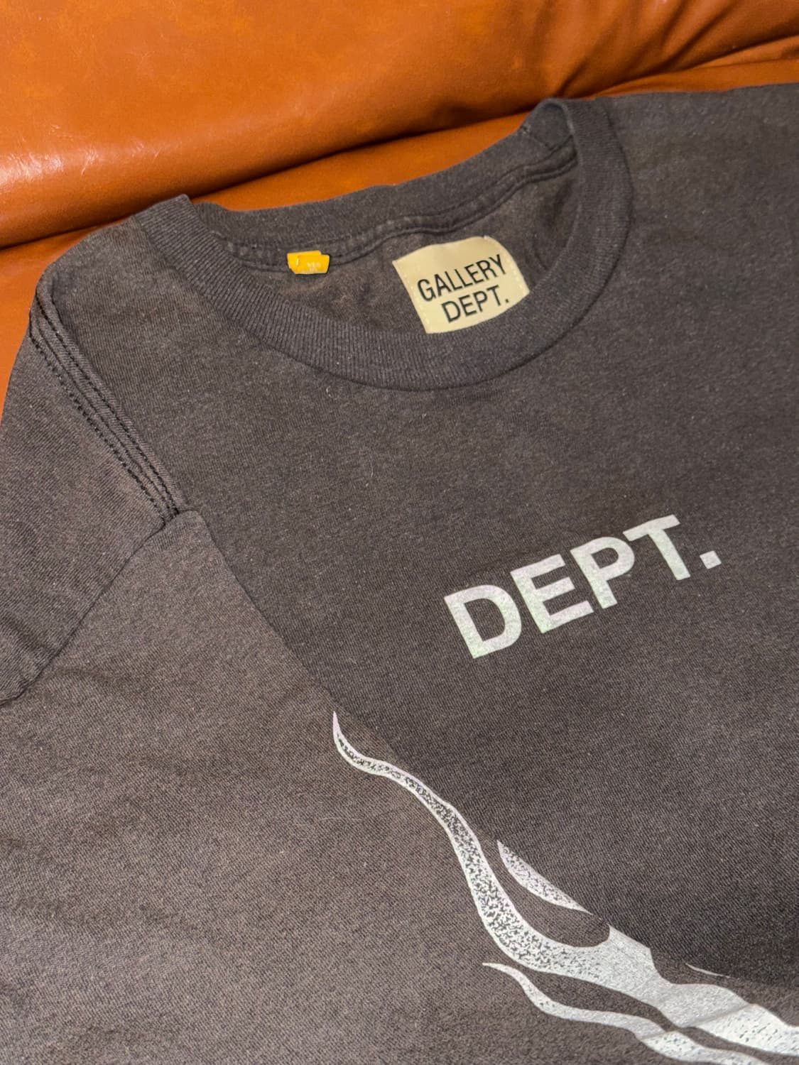 갤러리디파트먼트 플레임 롱슬리브 상품이미지1