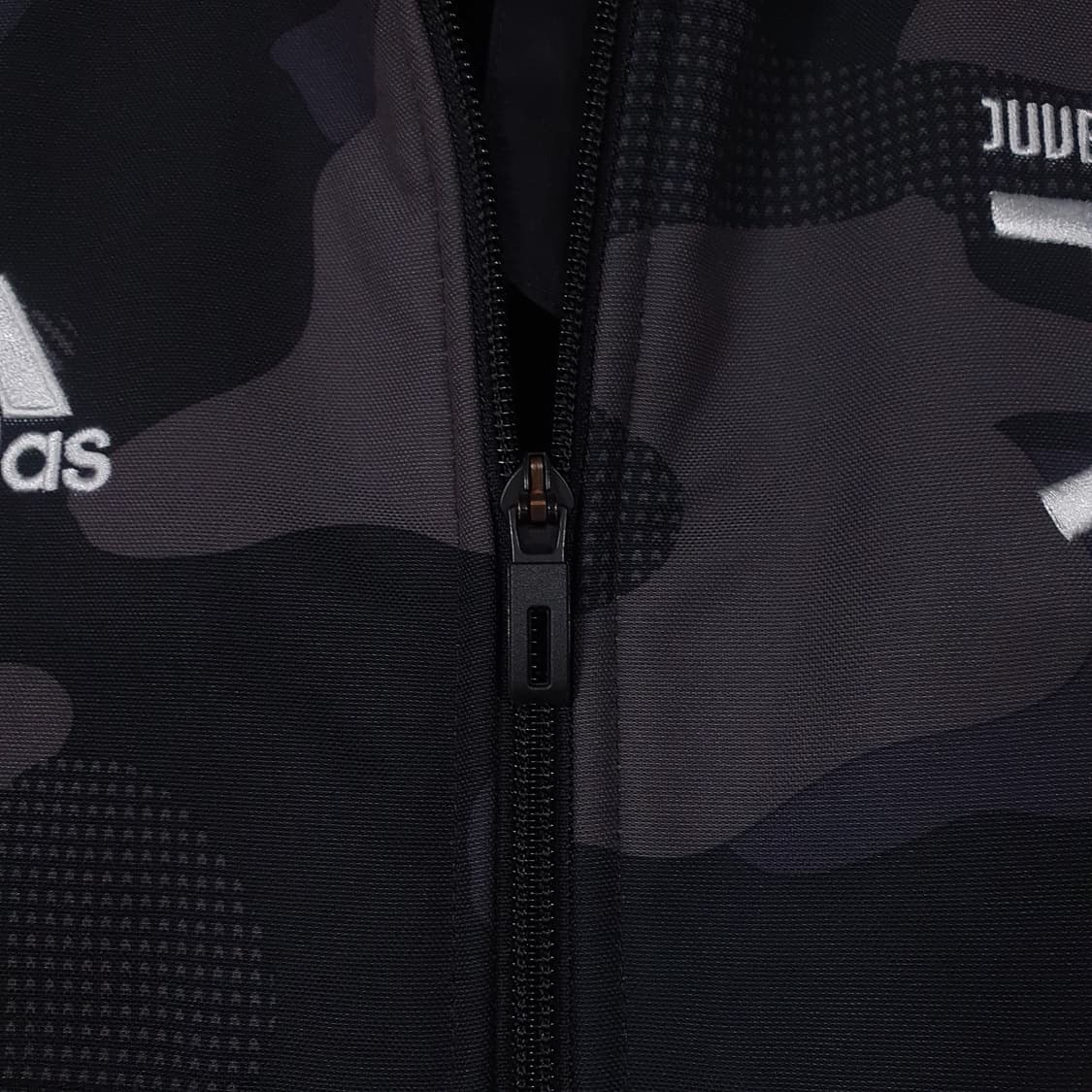 L) 아디다스 유벤투스 시즌스페셜 플리스 트랙탑 카모 져지 후리스 자켓 상품이미지4