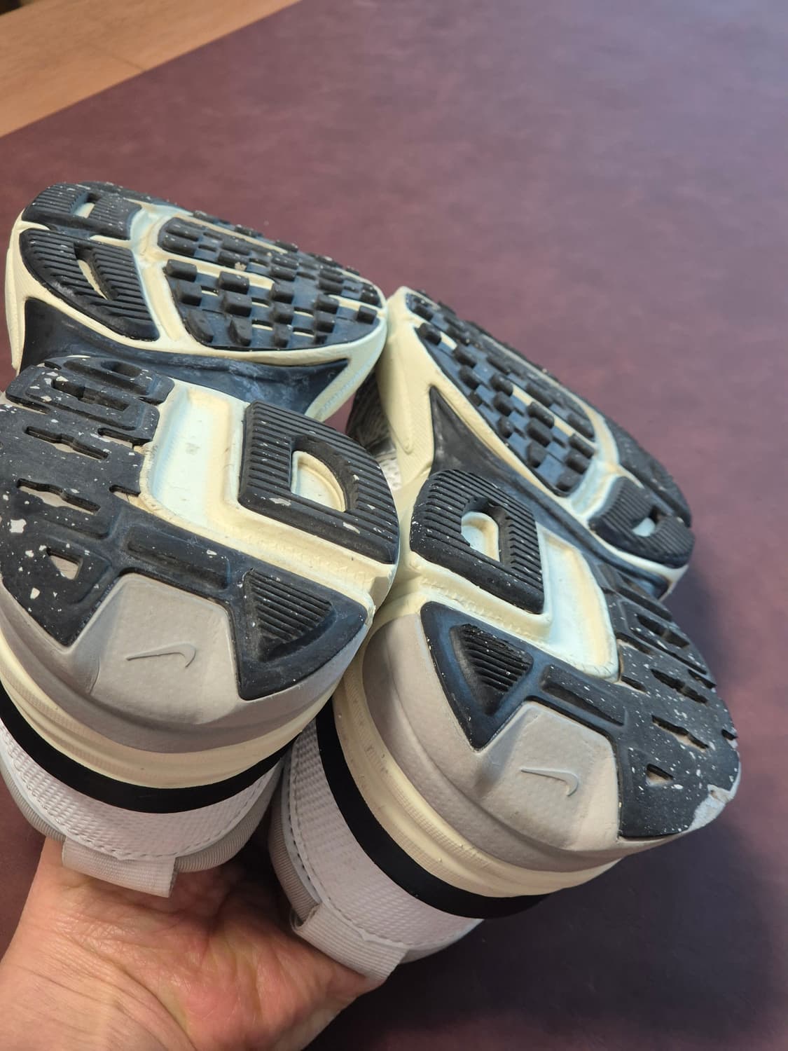 230 나이키 V2K  런  서밋 런닝화 상품이미지6