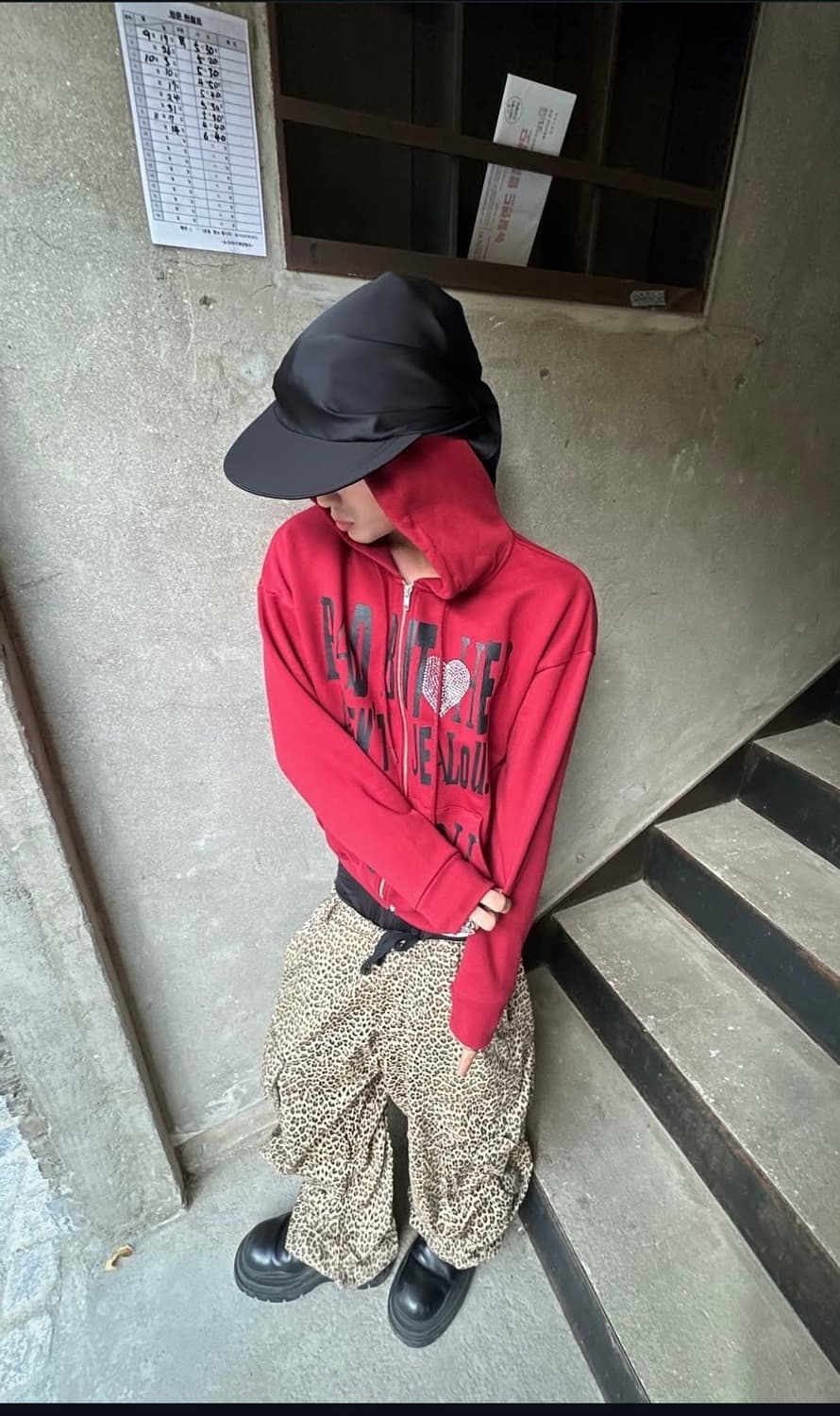 Xenoreport 후드집업 상품이미지2