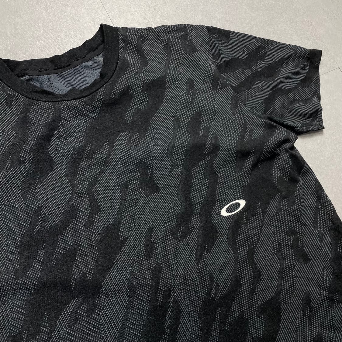 오클리 블랙카모 반팔 저지 상품이미지2