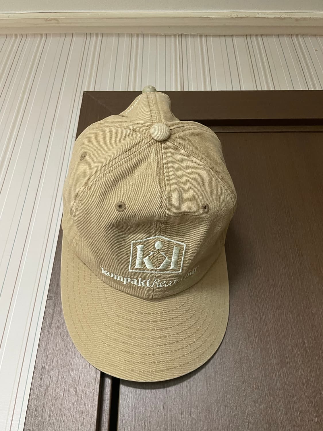 컴팩트레코드바 볼캡 상품이미지1